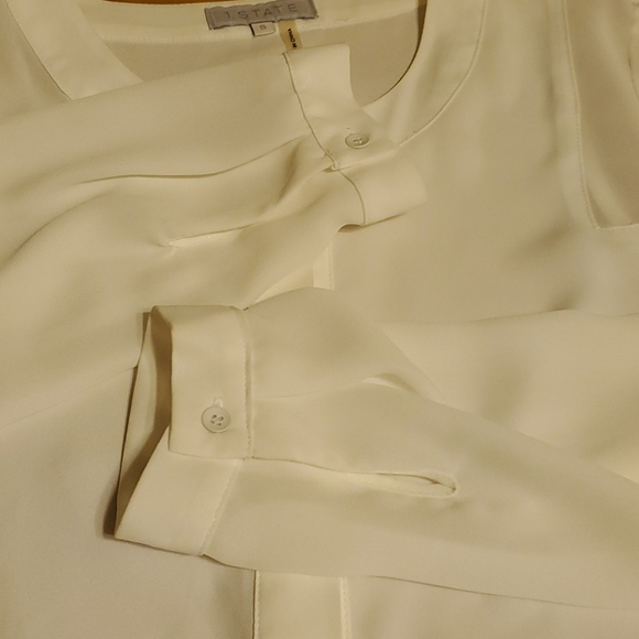 1. STATE White long selves blouses  size small - Picture 6 of 6